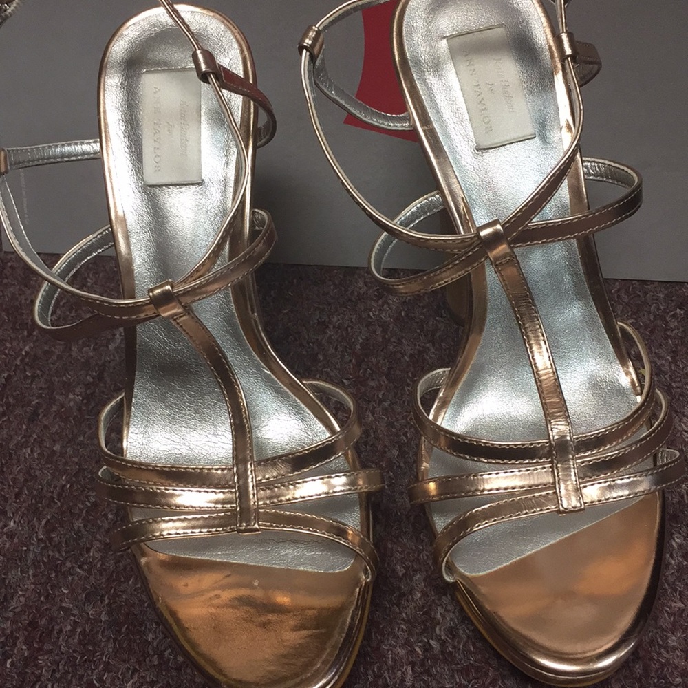 Ann Taylor Rose gold sandals
